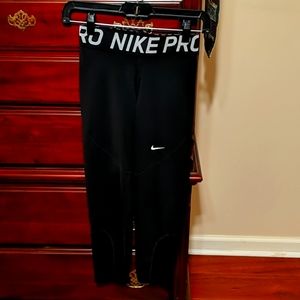 Nike Pro Drifit Capri Leggings